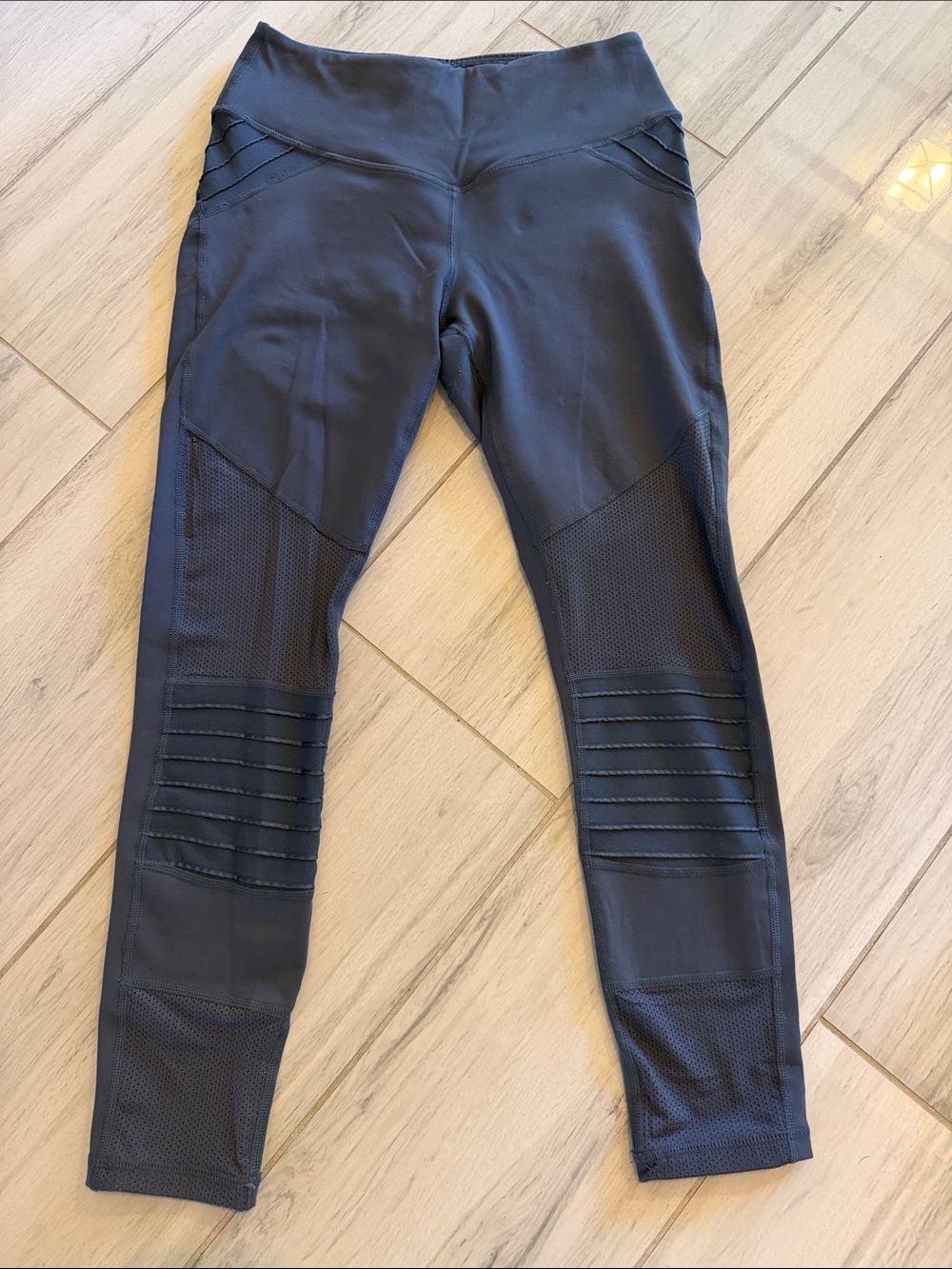 Born Primitive Gray Mesh-Panel High-Waist Performance leggings